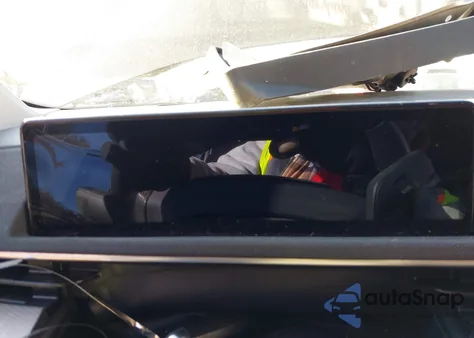 2021 Ford Mustang Mach-E Select z USA, uszkodzony, nr VIN 3FMTK1RMXMMA35520